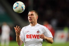 布伦特福德3-1逆转十人纽卡 伊戈尔梅开二度丹-伯恩染红